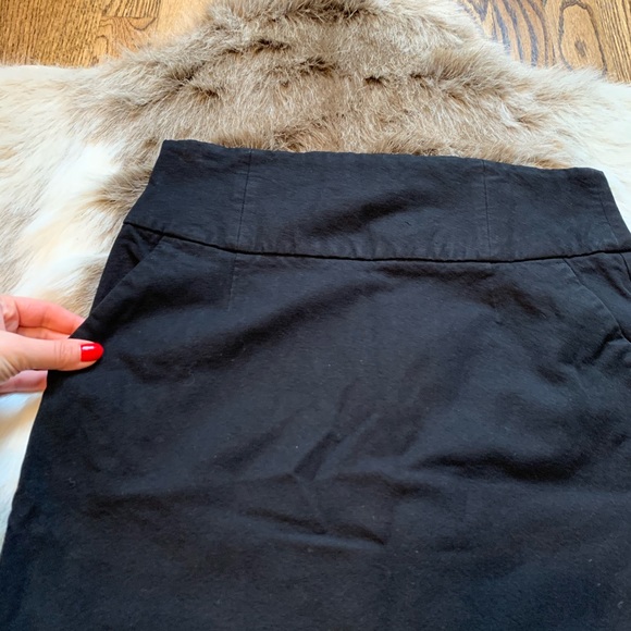 BANANA REPUBLIC STRETCH SKIRT - Picture 2 of 7